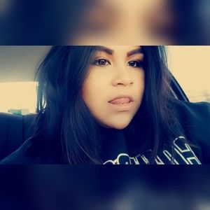 Meet your Posher, Celina